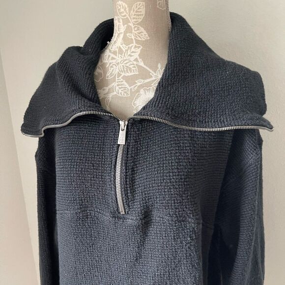 Sweaty Betty Restful Boucle Half Zip Sweatshirt in Black - Picture 8 of 12